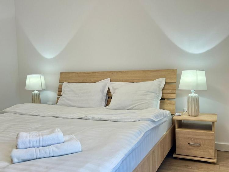 Apartament cu 2 camere semidecomandat, mobilat în Dâmbul Rotund