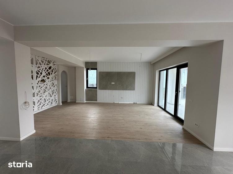 Casă cu 4 camere cu Teren 270 Mp în Mogoșoaia