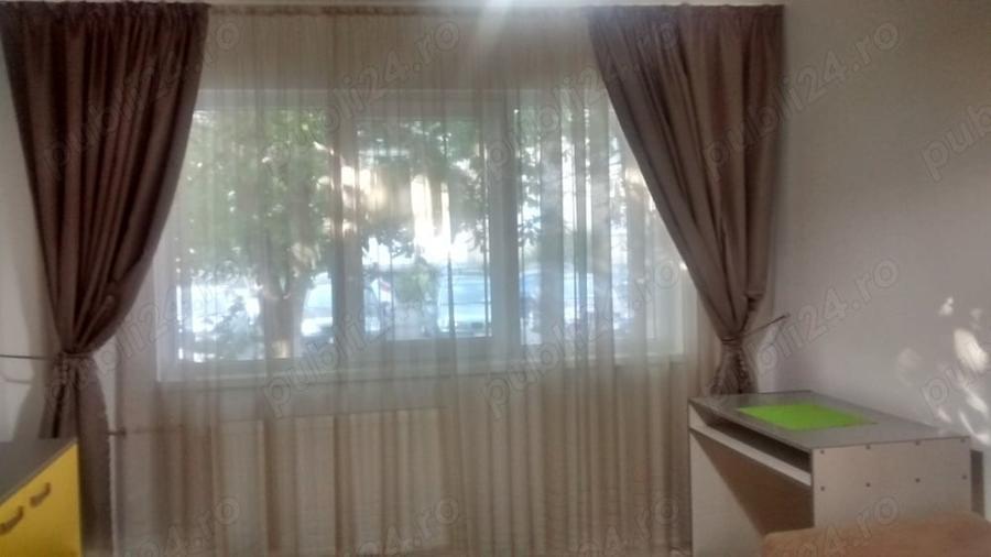 Garsonieră decomandată în Complex Studențesc