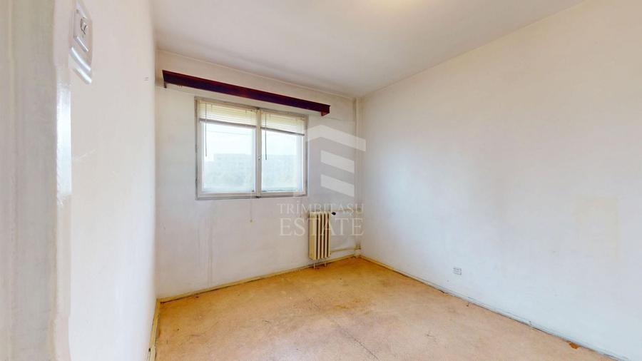 Apartament cu 2 camere semidecomandat în Basarabia