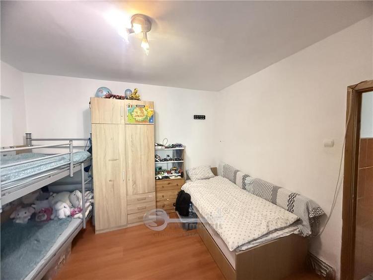 2 CAM GALATA BULEVARD, ET 1, DECOMANDAT,  2 BALCOANE - 23