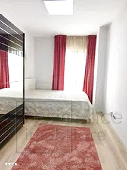 Apartament cu 3 camere nedecomandat, mobilat în Între Lacuri