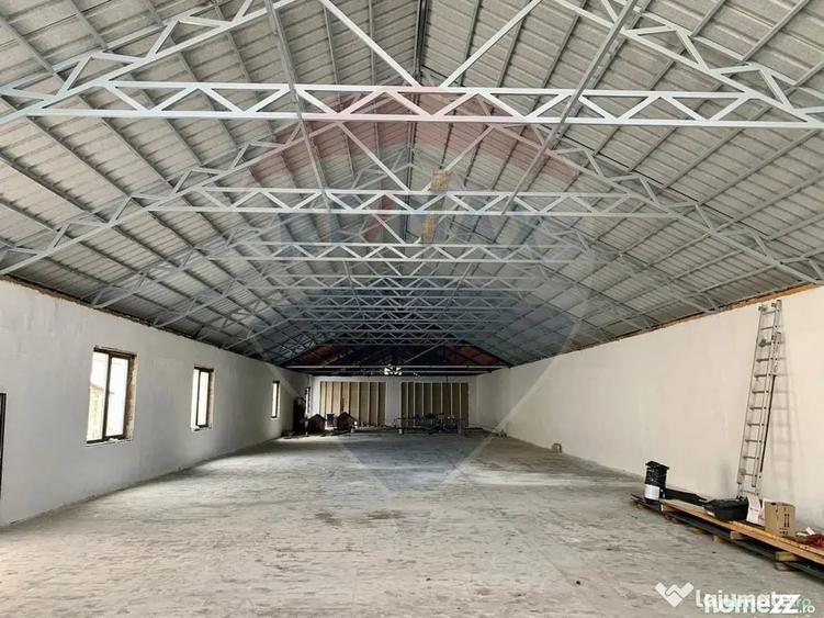 Spațiu comercial, de 900 mp, în Exterior Sud