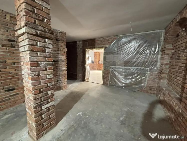 Spațiu comercial, de 480 mp, în Central