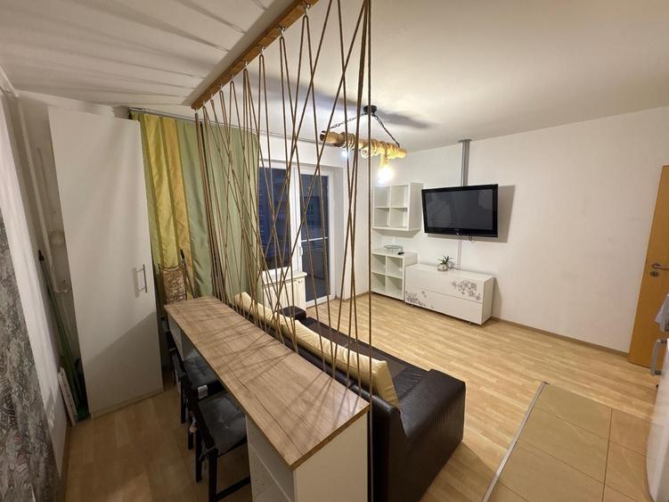 Apartament cu 2 camere decomandat în Avantgarden