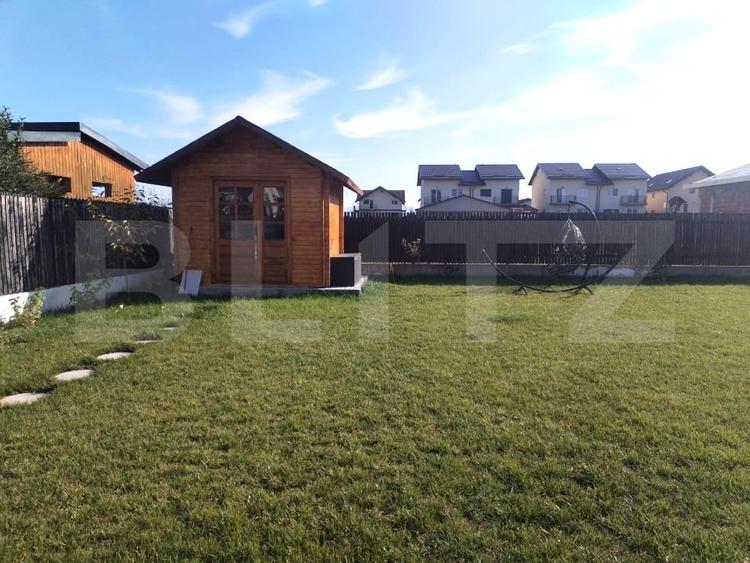 Casă individuală cu 4 camere cu Canalizare în Sânpetru