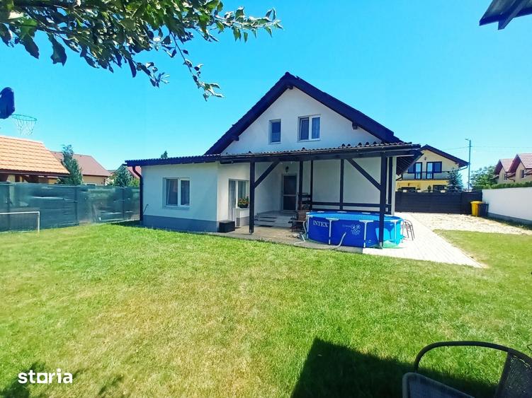 Casă cu 5 camere cu Teren 460 Mp în Șelimbăr