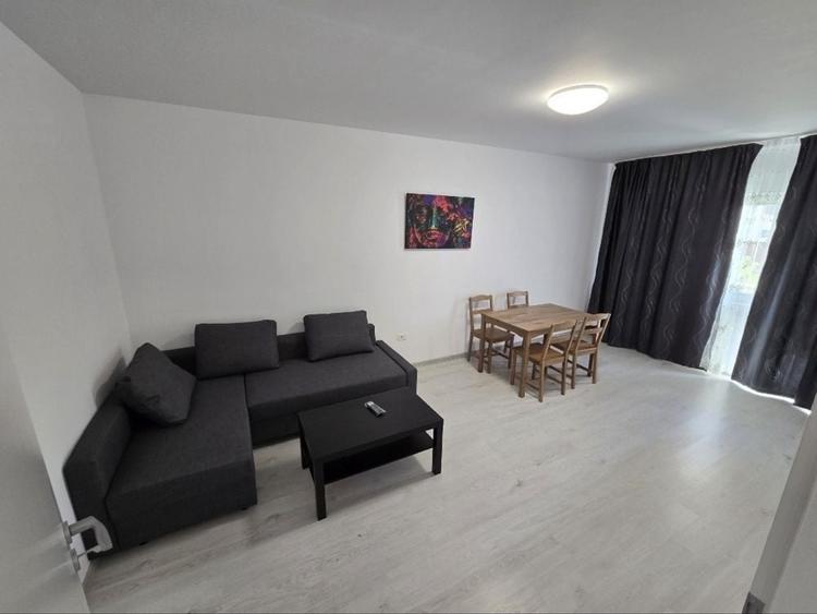 Apartament cu 2 camere decomandat în Runcu