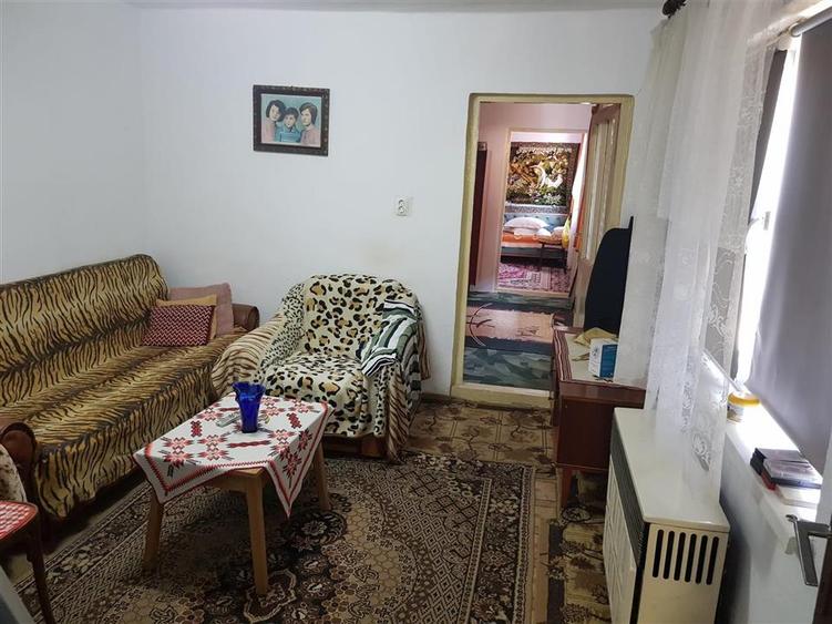 Casă cu 2 camere cu Teren 213 Mp în Central