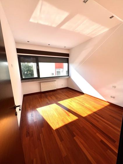 Apartament cu 4 camere decomandat, mobilat în Dorobanți