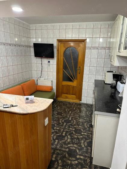Apartament cu 2 camere decomandat în Școlilor