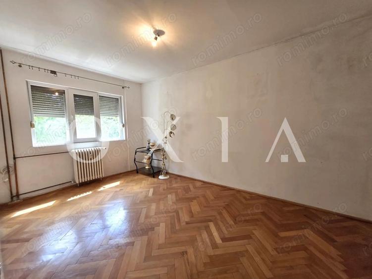 Apartament cu 3 camere semidecomandat în Girocului