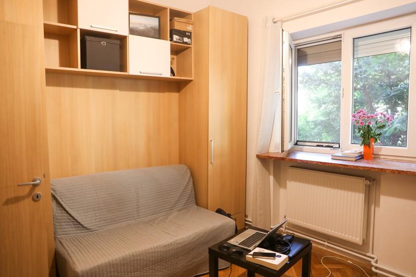 Apartament cu 2 camere semidecomandat în P-ța Unirii