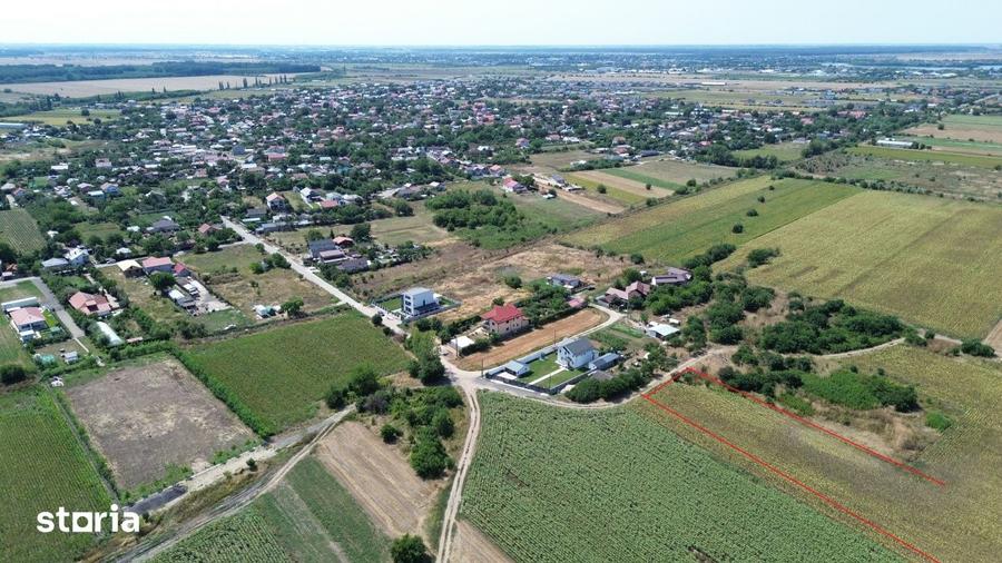 Teren de 10000 mp, în Crevedia