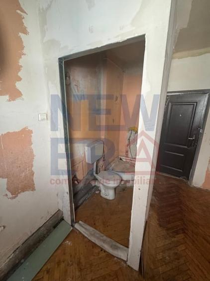 Garsonieră semidecomandată în Gara de Nord