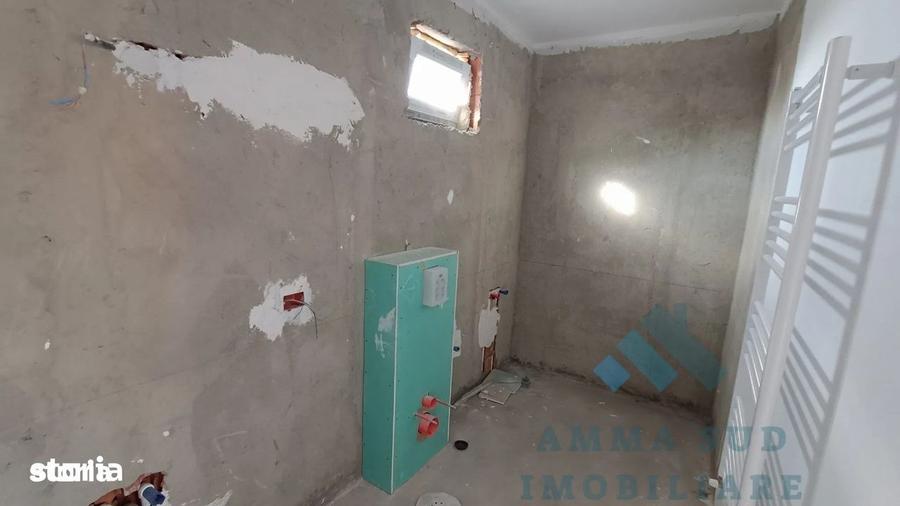 Casă cu 4 camere cu Canalizare în Glina