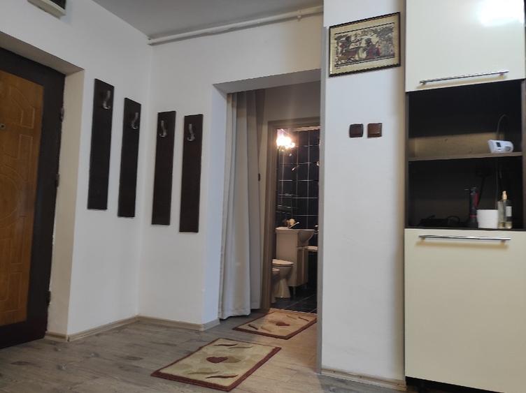 Apartament cu 2 camere decomandat în Gara