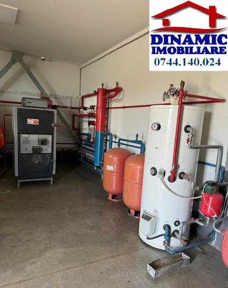 Ansamblu de hale, zona ie?ire spre Izvoare. Pre? 5 Eur/mp - 5