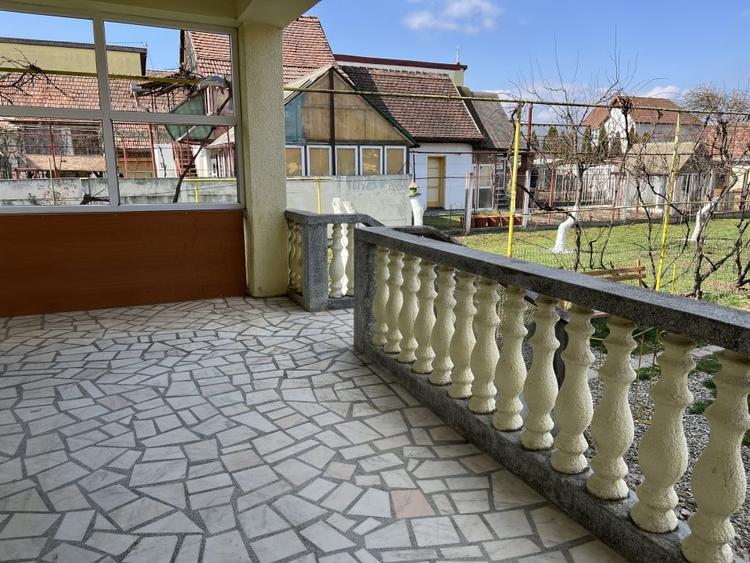 Casă individuală cu 3 camere cu Canalizare în Calea Poplăcii