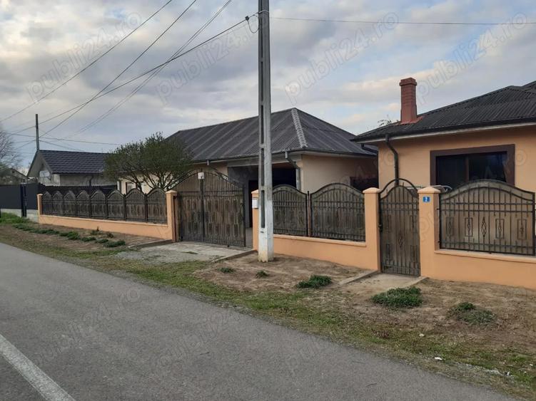 Vand Casa de locuit cu teren comuna Ograda - 2