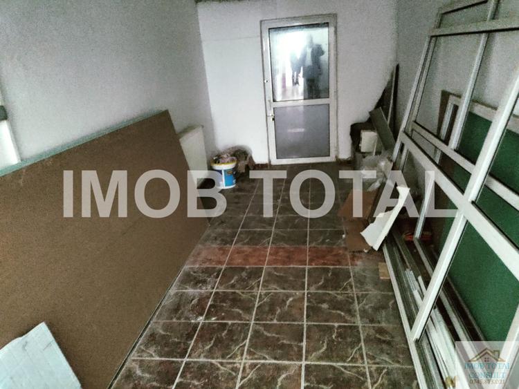 Spatiu semicentral parter, Zona Traian, 205 mp - 3