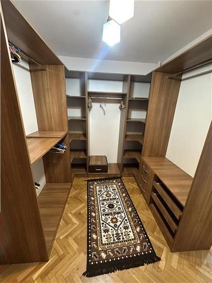 Apartament cu 4 camere decomandat în Turda