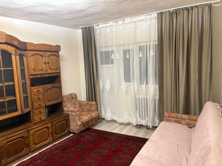 Inchiriez apartament 2 camere - 6