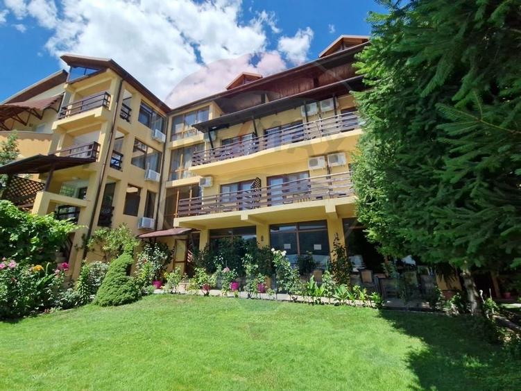 Vanzare  Pensiunea La Ponton / 20 camere / Parcare /  Eselnita - 1