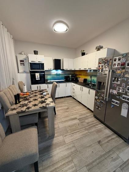 Se vinde jumatate de duplex - 6