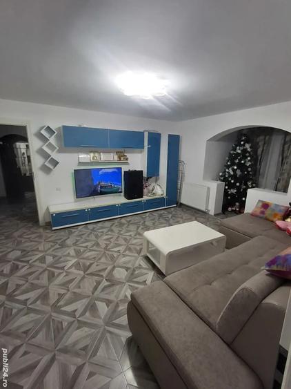 De vanzare apartament 3 camere etaj 3 4Giurgiu - 1