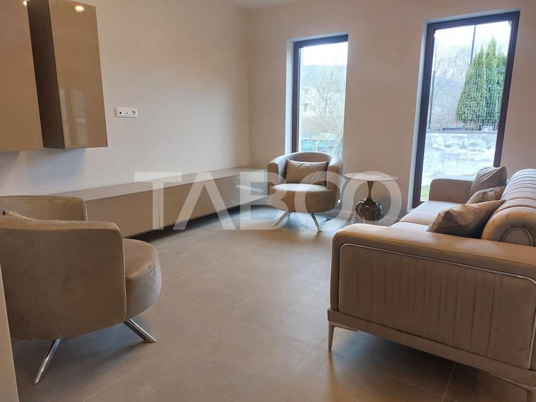 Casa prima inchiriere 5 camere curte 430 mp zona linistita Cisnadie - 1