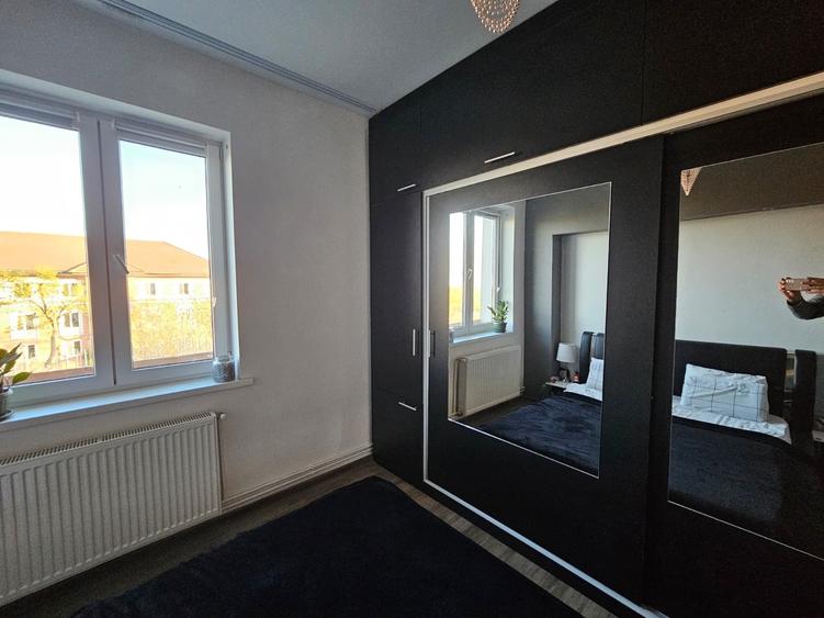 Apartament 2 camere, decomandat, etaj 2 din 2, cu pod, zona Aeroport, comision 0 - 10