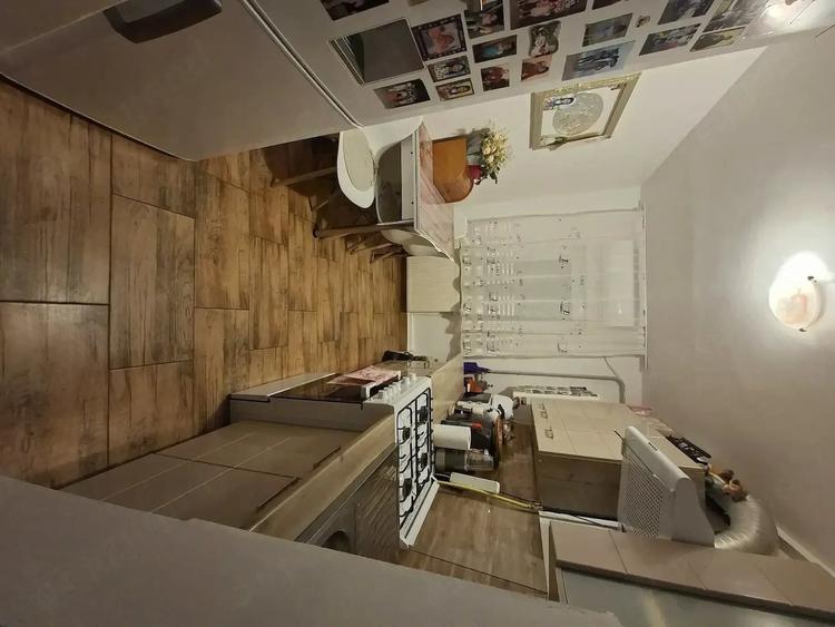 Vand Apartament 2 camere - 9