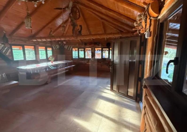 Cabana din lemn rotund, 2 camere, 140 mp, teren 2800 mp, Pal - 13