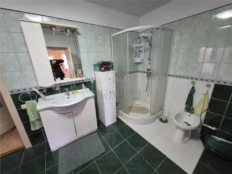 Propietate cu 2 case individuale - ingrijite - pe un teren de 800mp - zona excelenta Timisoara - 2