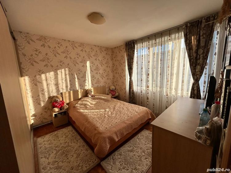 Proprietar vand apartament cu 3 camere in Brasov strada Octavian Goga cartier Tractoru - 1