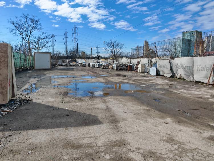 Spațiu industrial, de 1,377 mp, în Zona Industrială