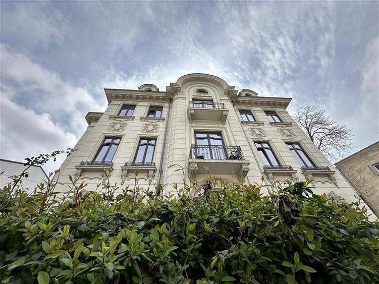 Spatii pentru birouri in vila - 233 mp - aproape km 0 - 1