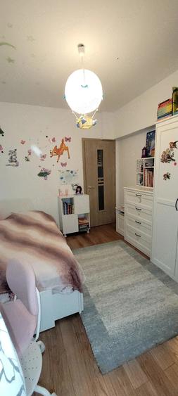 Vand apartament cu 3 camere - 9