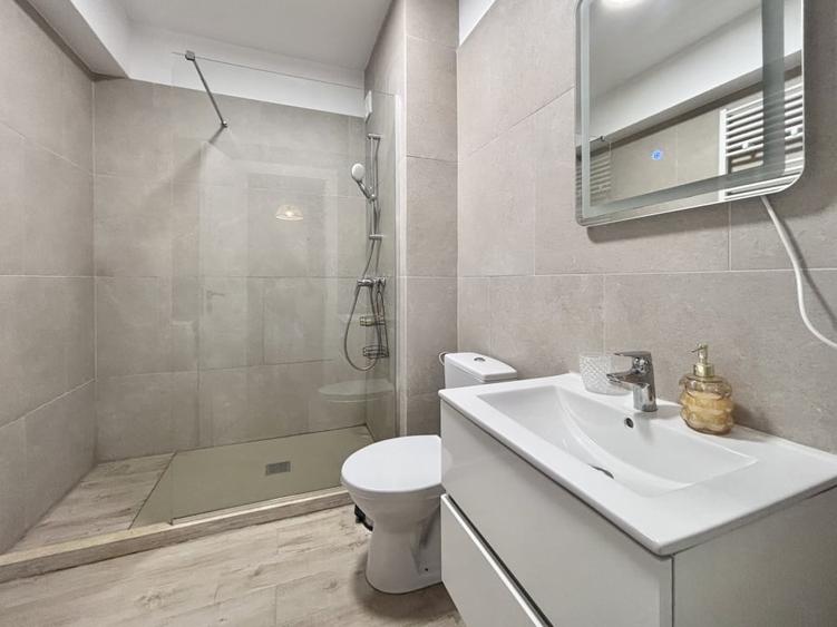 Refugiu modern la mare in Alezzi Infinity - Mamaia Nord - 5