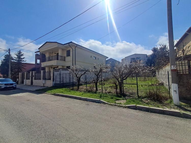 Teren 431mp, front stradal 13m, zona lac - 2