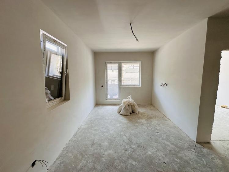 Apartament cu 2 camere decomandat în Chiajna