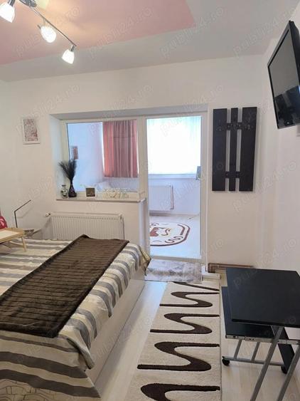 Inchiriez apartament doua camere ultracentral et.1. - 8