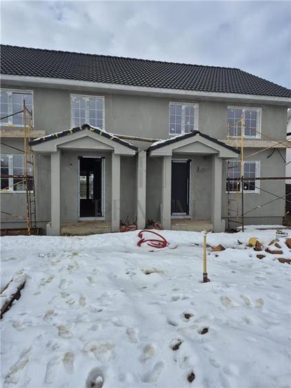 Duplex deosebit - personalizare interioara - zona in plina dezvoltare. - 2