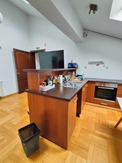 Birouri Ultracentral – Etaj Complet sau Parțial, 800–1600 € - 6