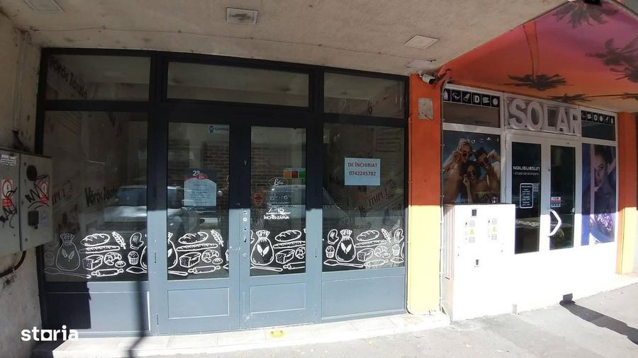 Sp. com. Bld. 22 Decembrie 1989, vitrina, 19 mp, TVA inclus - 1