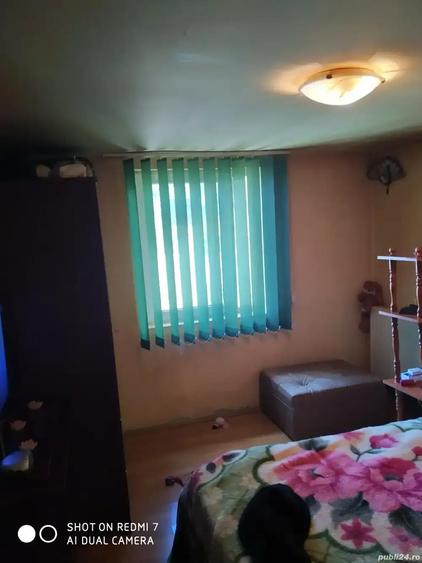 Vand sau schimb cu garsoniera sau apartament la parter sau etajul unu +diferen?a - 2