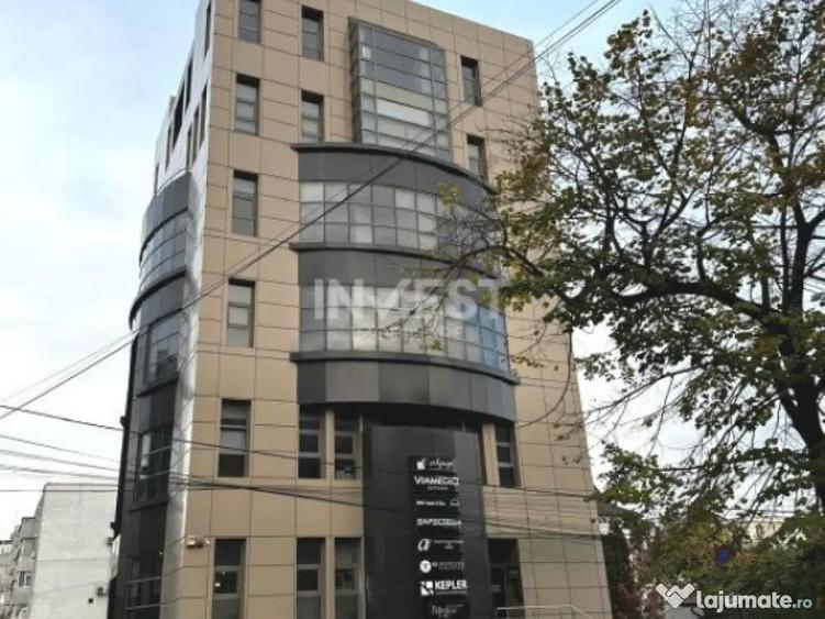 Inchiriere-Spa?iu Comercial-Zona Palas *80 MP* - 1