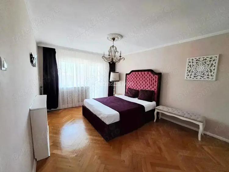 Decomandat la etaj intermediar linga Mall