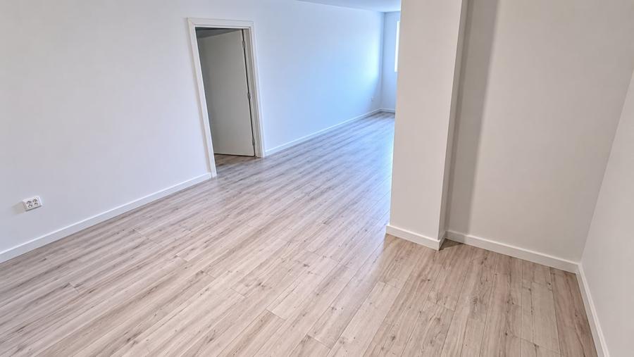 Apartament cu 2 camere decomandat în Exterior Est
